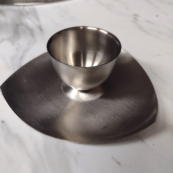 COPY - Vintage Stainless Steel Egg Cup With Attached Tray Lot Of Three - Picture 3 of 4